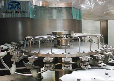 फलों के रस के लिए 2000bph 3.1kw गर्म तरल भरने की मशीन 8 प्रमुखों को भरना