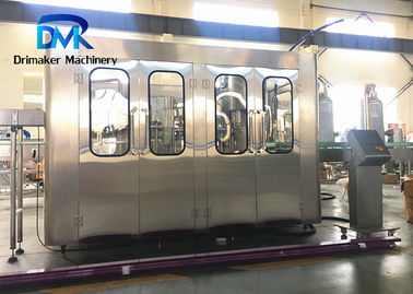 स्क्रू कैपिंग पेय सोडा बॉटलिंग मशीन 2000 - 3000 बोतलें/घंटा